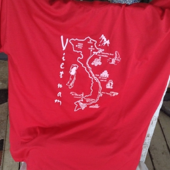 Red Vietnam Graphic T-Shirt. XXL NWT - Picture 1 of 4